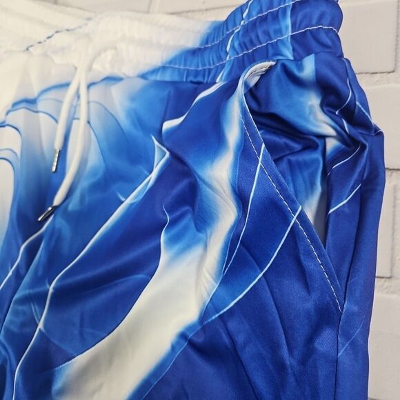 Men's Size Medium 2pc White Blue Swirl Graphic long Sleeve with pants outfit New - Picture 9 of 13